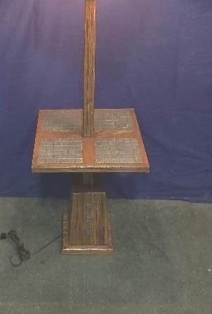 lot 33 image: Floor Lamp