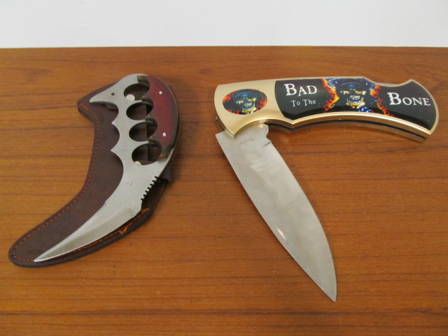 lot 36 image: Large Oversized Folding & Knuckle Knife