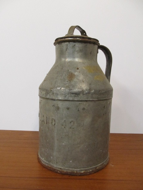 lot 53 image: Antique Galvanized NORTHLAND Dairy Milk Can