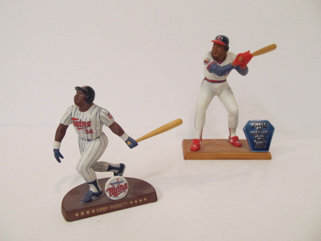 lot 60 image: Ceramic Kirby Puckett & Rod Carew Figurines