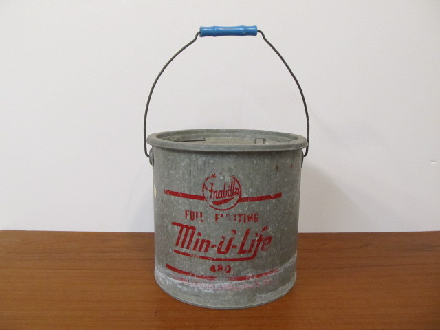 lot 74 image: Vintage FRABILLS Galvanized Metal Minnow Bucket