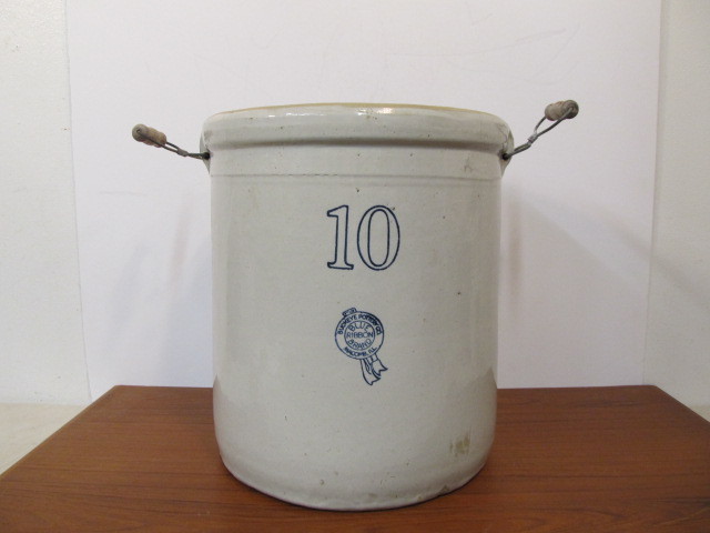 lot 80 image: Vintage 10 Gallon BUCKEYE Stoneware Crock