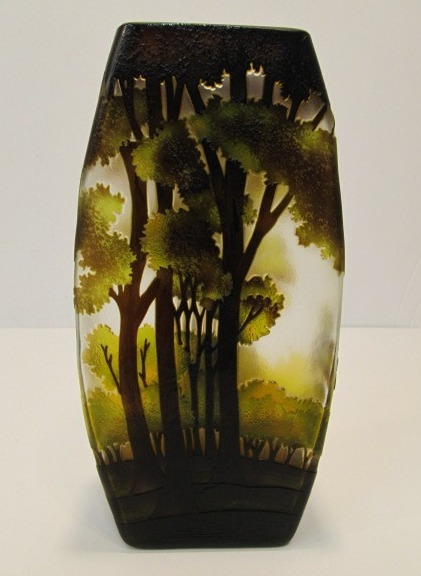 lot 86 image: Beautiful Cameo Glass Forest Scene Vase