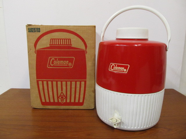 lot 101 image: Vintage Red & white COLEMAN Jug Cooler wBox