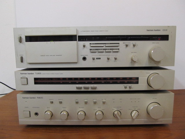 lot 167 image: Working HARMON KARDON Stereo Equipment
