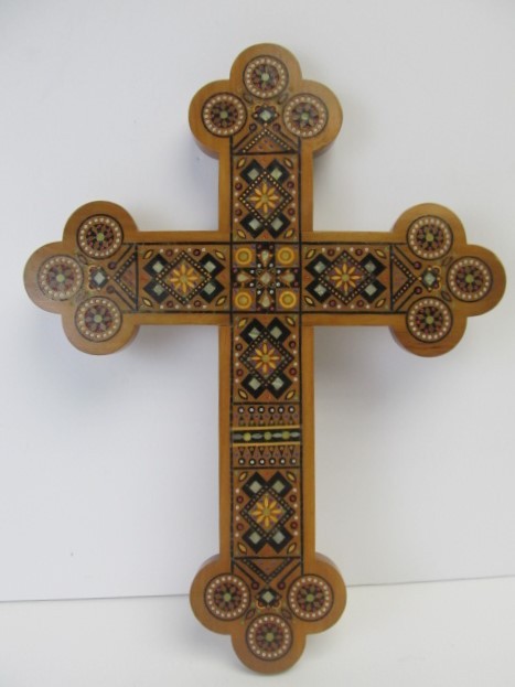 lot 108 image: Vintage Inlaid Wooden Cross Wall Hanging