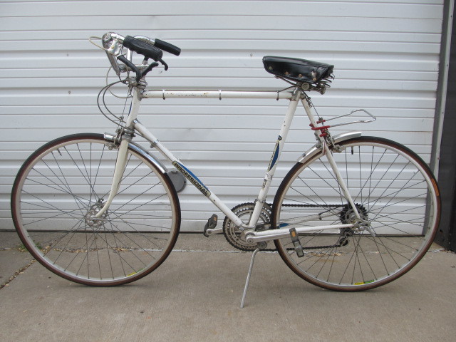 lot 114 image: Vintage WINDSOR Professional Bicycle