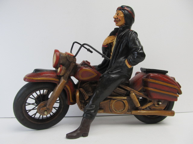 lot 124 image: Large Vintage Style Motorcycle wRider Statue