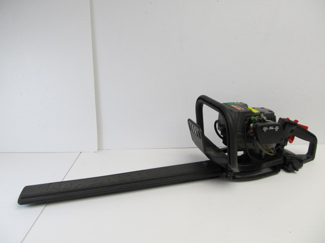 lot 133 image: Working CRAFTSMAN 22 Hedge Trimmer