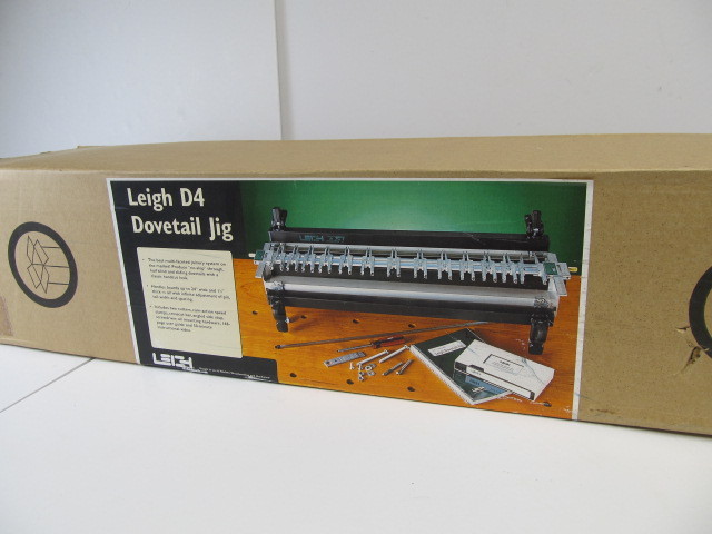 lot 137 image: BRAND NEW Quality LEIGH D4 Woodworking Dovetail Jig
