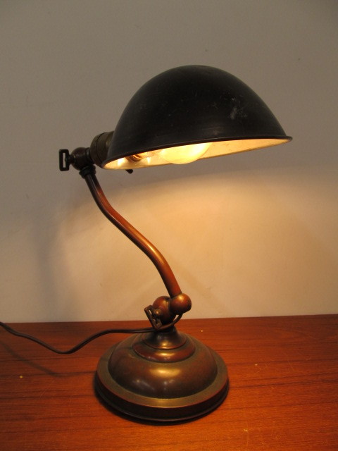 lot 208 image: Antique Jointed BrassCopper Desk Lamp