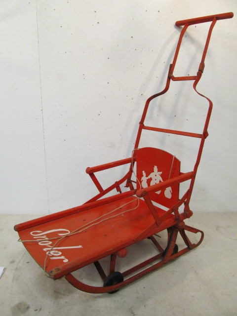 lot 215 image: Vintage 1950s SNO-LER Wooden Snow Sled