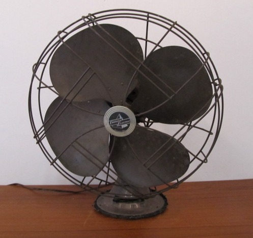 lot 230 image: Working Vintage EMERSON Electric Fan