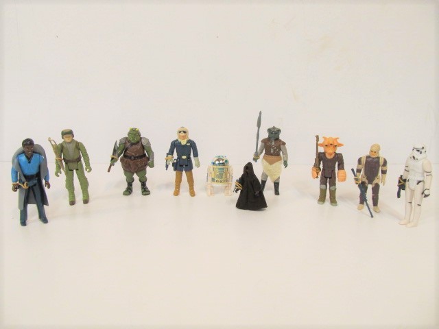 lot 234 image: NICE Lot of 10 Original Vintage 1970s to Early 80s STAR WARS Action Figures #1