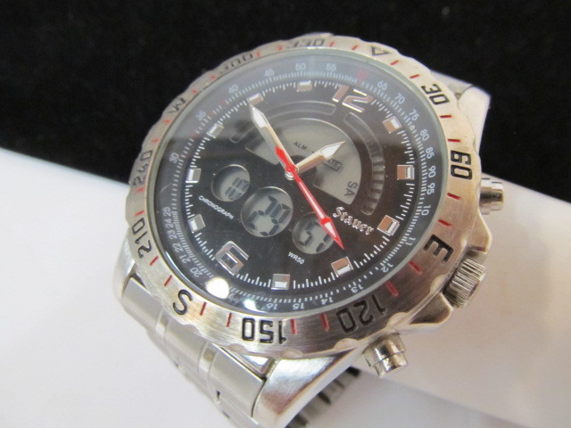 lot 253 image: Nice Working STAUER Digital & Analog Mens Wristwatch