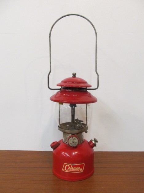 lot 181 image: Vintage COLEMAN Model 200A Red Lantern 