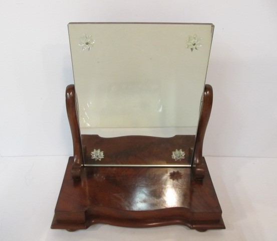 lot 193 image: AntiqueVintage Dresser Top Mirror wStand