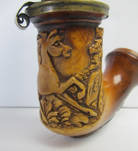lot 254 image: Early Antique Carved Meerschaum Pipe - Dated 1810