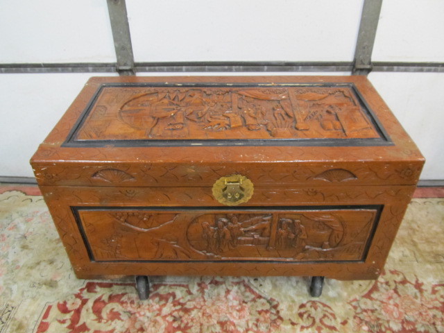lot 14 image: Vintage Oriental Relief Carved Wooden Trunk