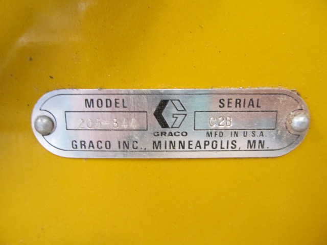 lot 291 image: Heavy Duty GRACO Oil Hose Reel