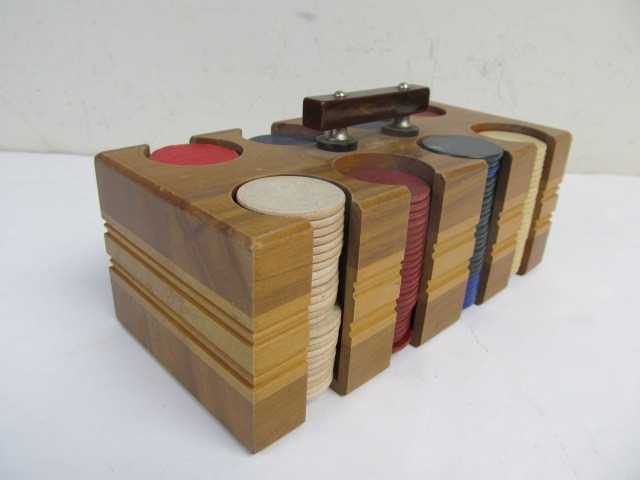 lot 314 image: Vintage Poker Chip Holder wWood Poker Chips