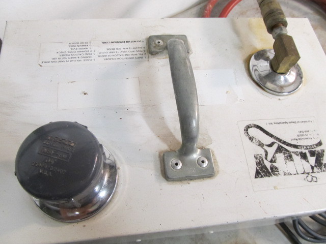 lot 320 image: Working Commercial Wall Paper Steamer Remover