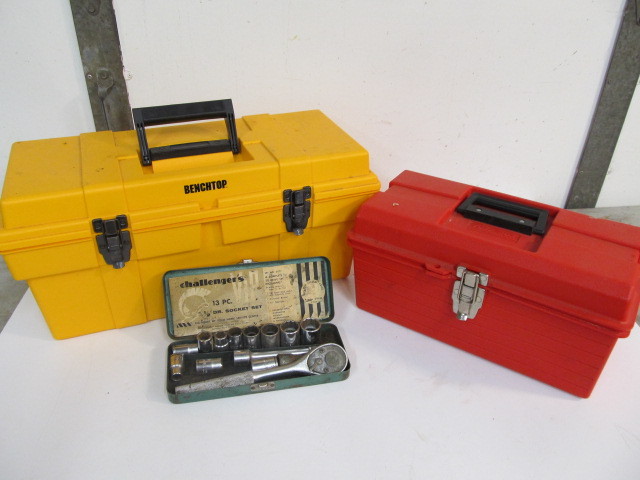 lot 321 image: Tool Boxes wTools Sockets etc