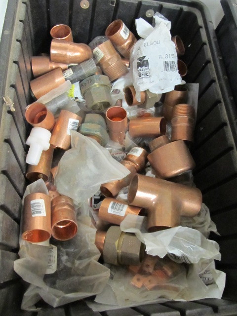 lot 322 image: LARGE Lot of NEW Copper Fittings - 40lbs