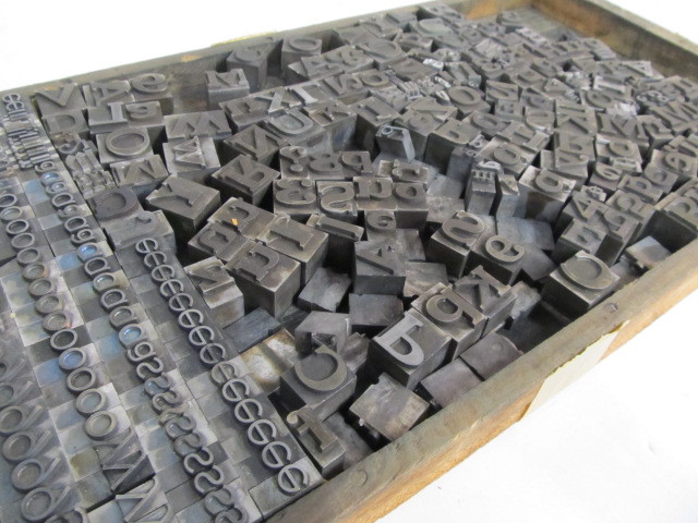 lot 327 image: Antique Printers Type Tray wOriginal Letterpress Letter Number & Symbol Blocks #3