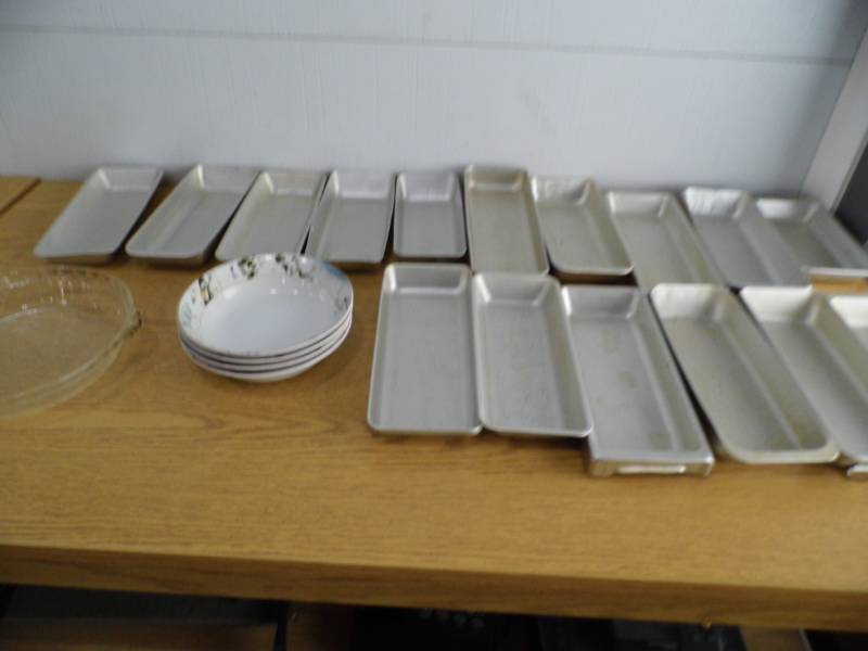Aluminum Ice Trays - Pyrex  - Bowls
