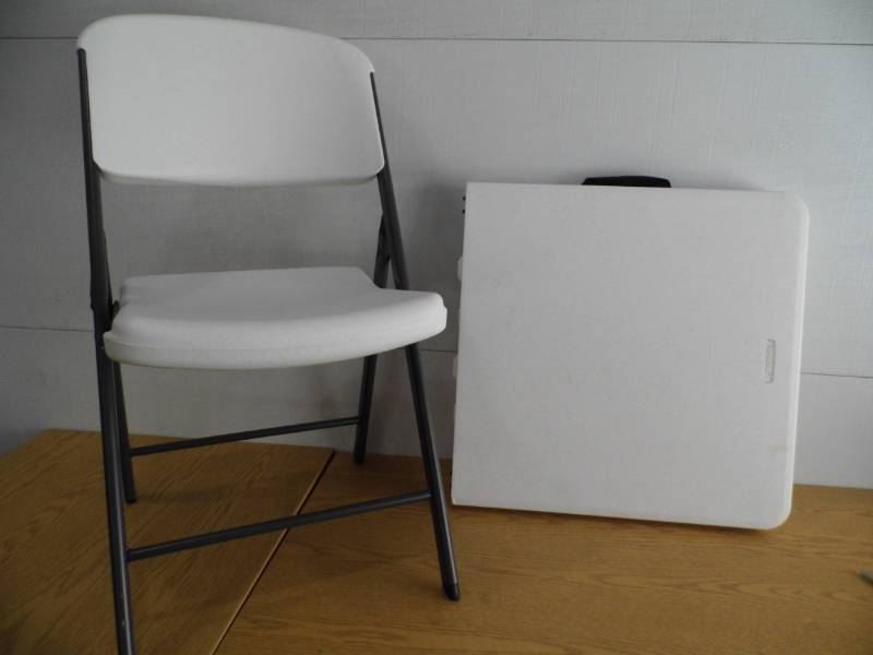 Lifetime Chair - table