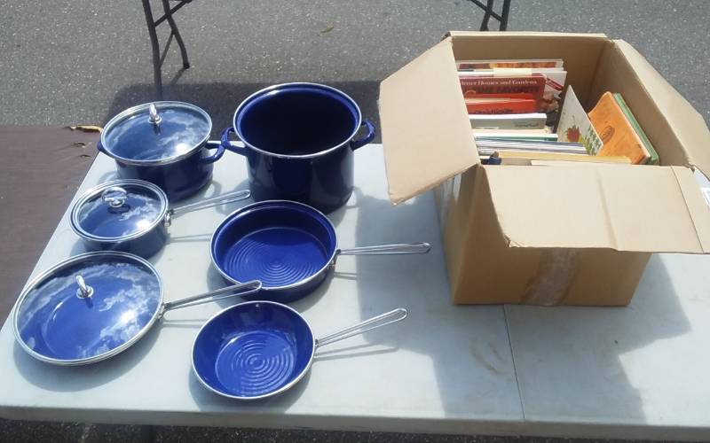 lot 36 image: Assorted Cookware, Pots, Pans & Lot Of Cook Books