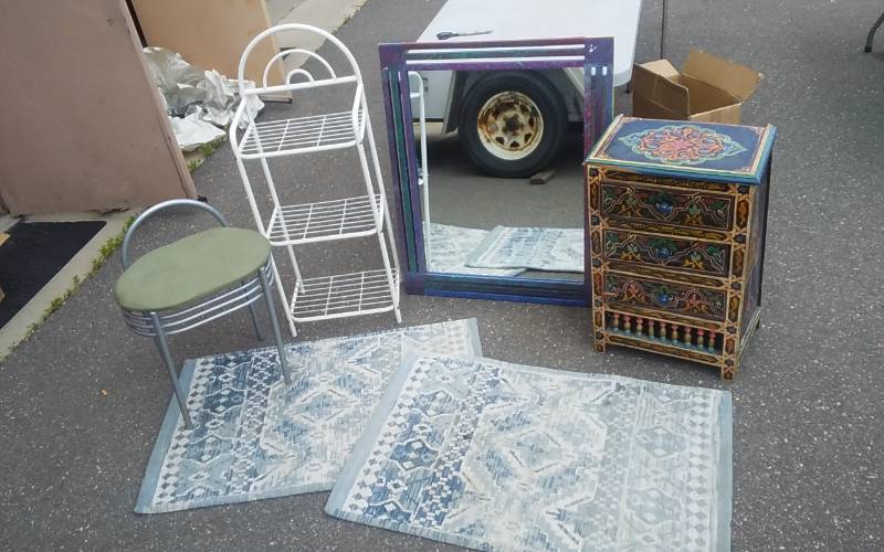 lot 13 image: Home Furnishings Rugs, Stool, Nightstand, Mirror, Shelf