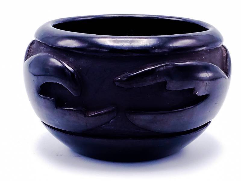 lot 229 image: Mida Tafoya Signed Blackware Santa Clara Native American Pottery