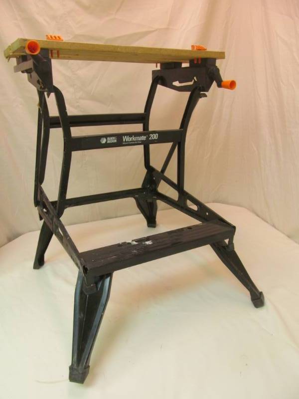 lot 48 image: Workmate 200 Portable Work Bench