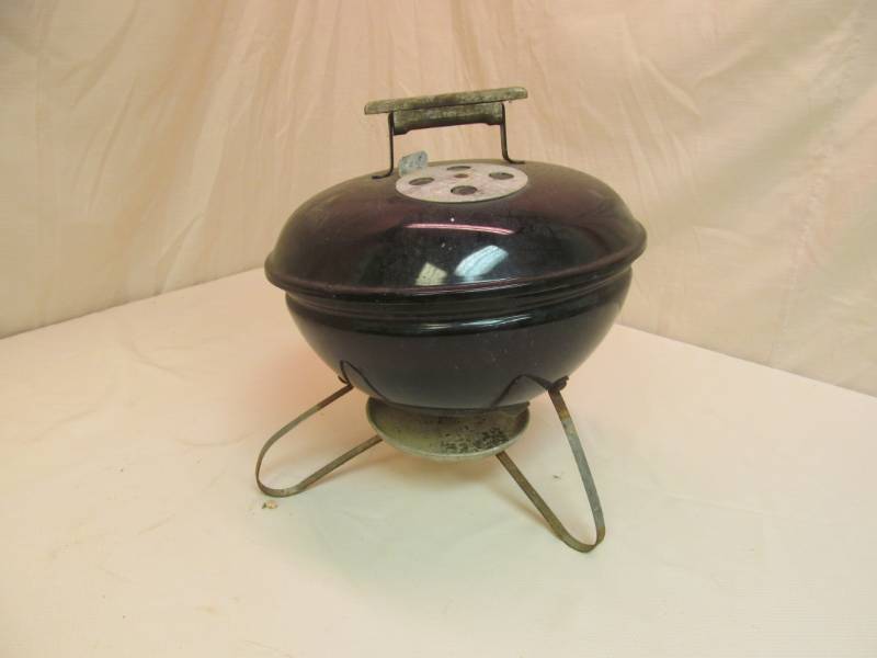 lot 79 image: Webber grill