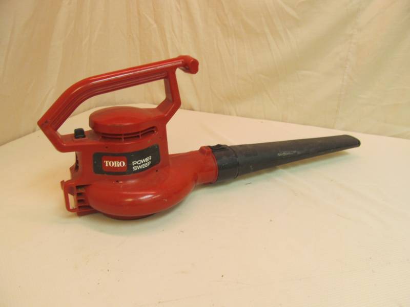 lot 89 image: toro electric power sweep