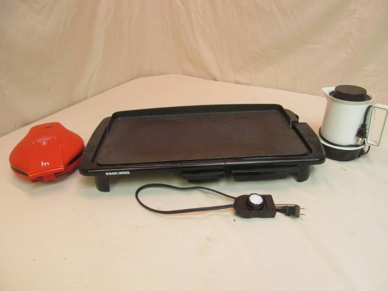 lot 109 image: grill, coffee maker,donut hole maker