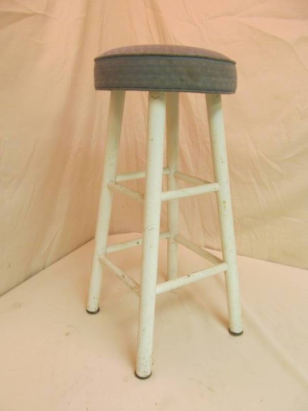 lot 128 image: stool