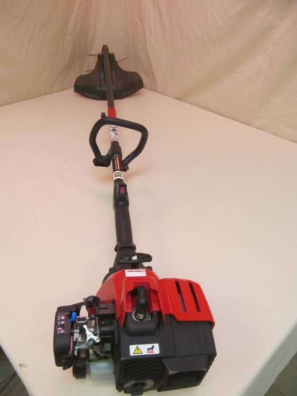lot 138 image: String trimmer