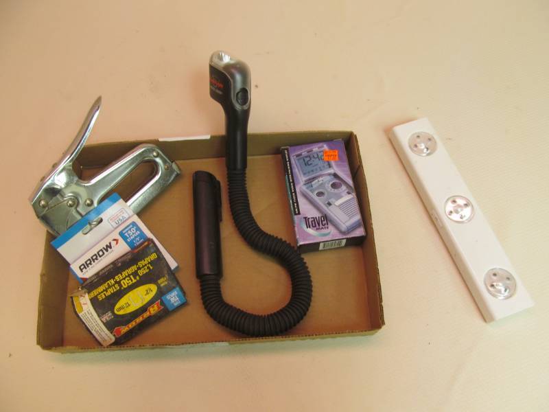 lot 186 image: Staple gun, Travel FM radio, lights, and more