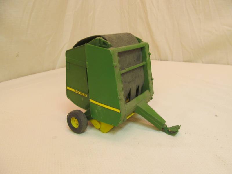 lot 191 image: John Deere Bailer