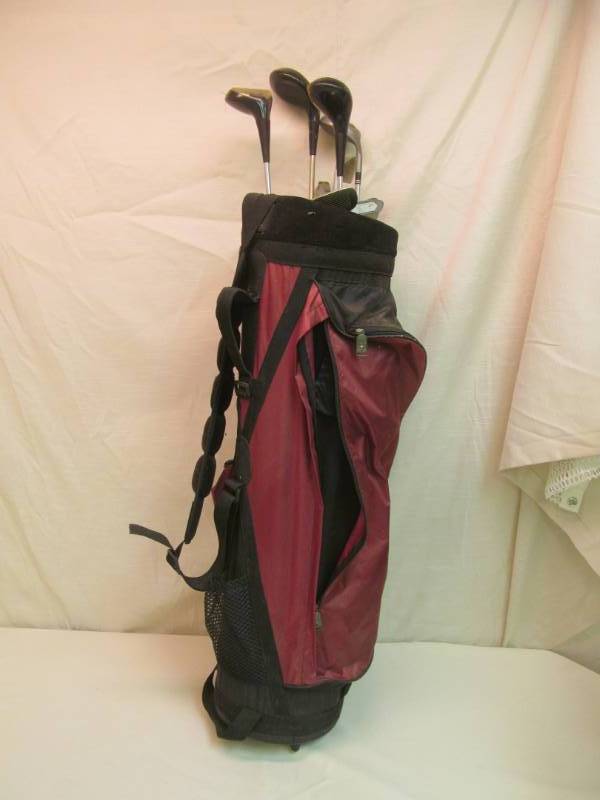 lot 220 image: Wright & Didson golf club set