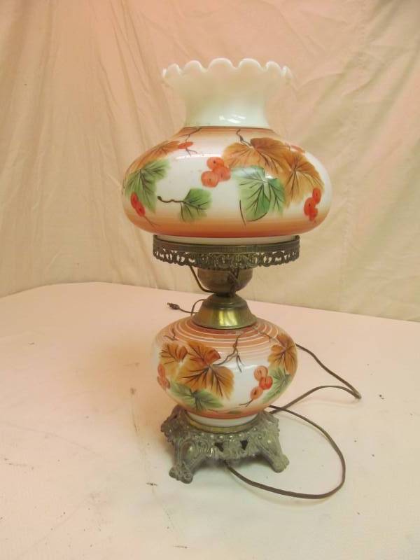 lot 250 image: Vintage hurricane lamp