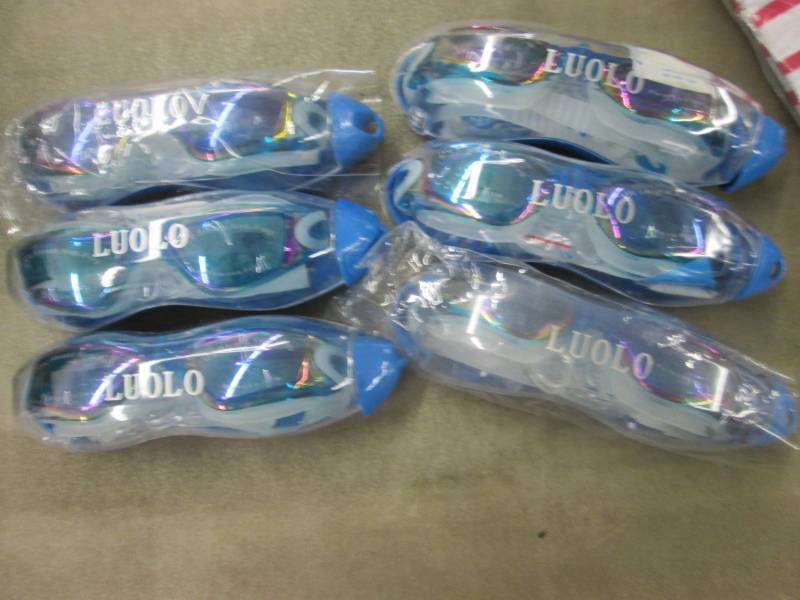 6 Luolo Swimmers Goggles UV Shield ...