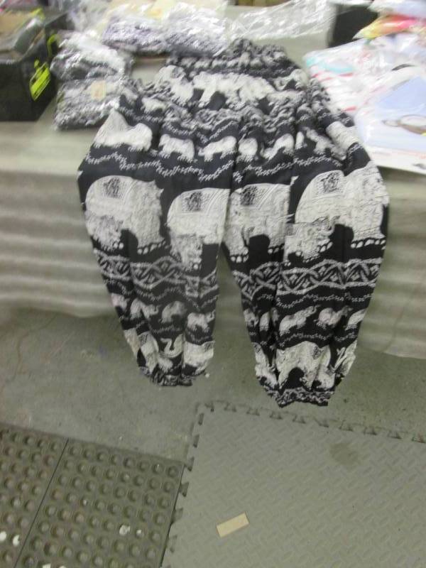 5 Assorted Small Lounge Pants...