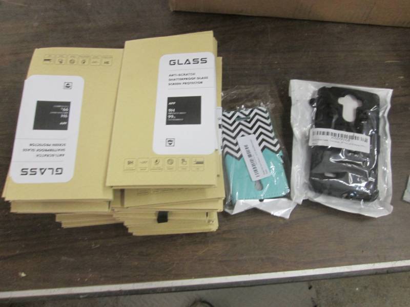 Screen Protectors, Phone Cases- 2 t...