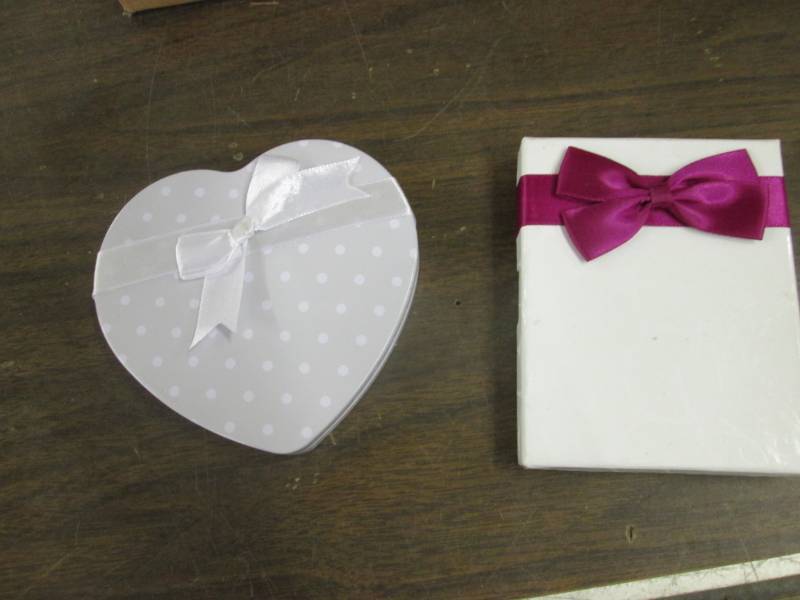 Lot of Gift Card Holders- contain n...