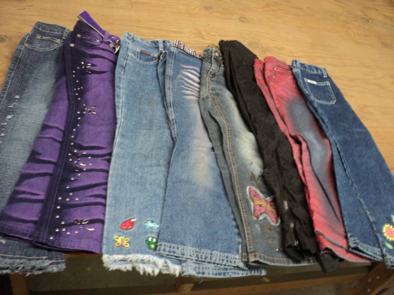8 Pairs, size 6 Girls Jeans, Capris...