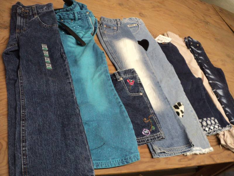 8 Pairs, size 6X  Girls Jeans, Capr...